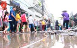 Tiểu thương đập tường giải cứu hàng hóa ở vụ cháy chợ Quang